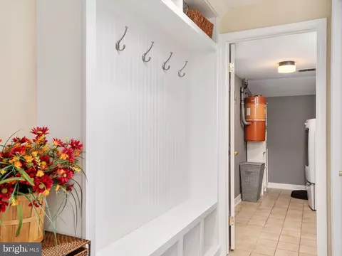 Entry Way - 532 Moorings Cir, Arnold, MD 21012 photo 3 of 3