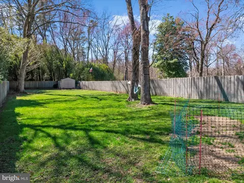 7724 Shirley Ave, Pasadena, MD 21122 photo 6