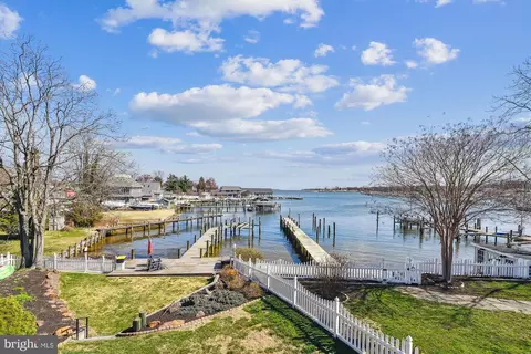 1302 Mcnabbs Ln, Pasadena, MD 21122