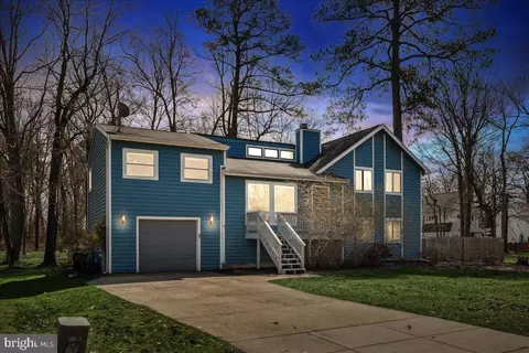 1131 Sailfish Ct, Churchton, MD 20733