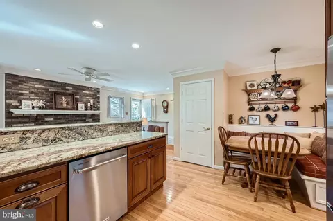 191 Oak Dr, Pasadena, MD 21122 photo 14