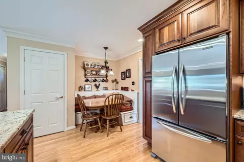 191 Oak Dr, Pasadena, MD 21122 photo 8