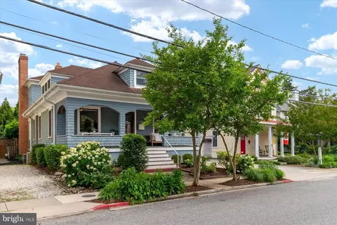 Exterior - 313 Chesapeake Ave, Annapolis, MD 21403 photo 1 of 16