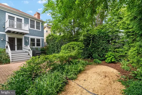 Exterior - 313 Chesapeake Ave, Annapolis, MD 21403 photo 12 of 16