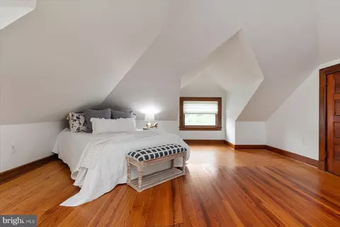Bedroom - 313 Chesapeake Ave, Annapolis, MD 21403 photo 3 of 7
