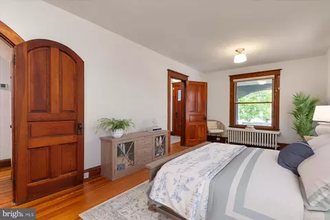 Bedroom - 313 Chesapeake Ave, Annapolis, MD 21403 photo 2 of 7