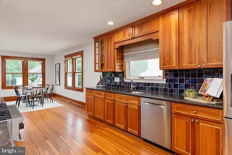 Kitchen - 313 Chesapeake Ave, Annapolis, MD 21403 photo 1 of 3
