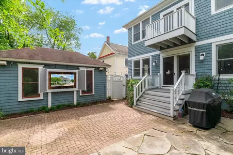 Exterior - 313 Chesapeake Ave, Annapolis, MD 21403 photo 8 of 16