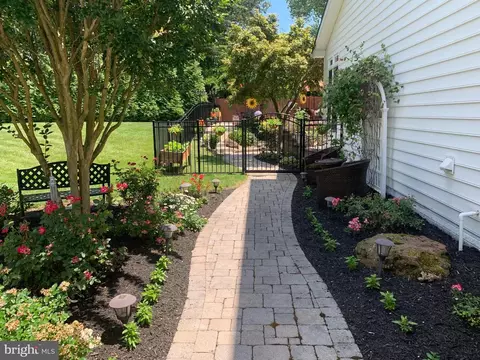 Exterior - 8931 Sahalee Ct, Pasadena, MD 21122 photo 12 of 18