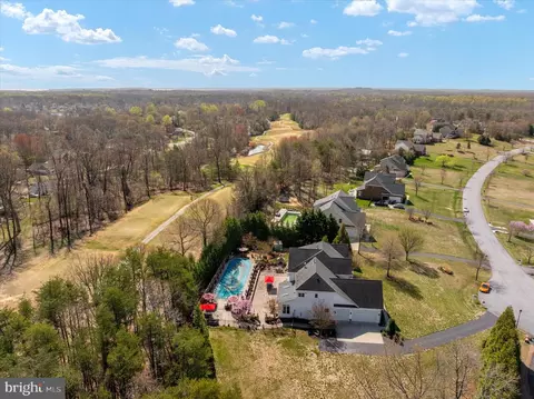 View/Area - 8931 Sahalee Ct, Pasadena, MD 21122 photo 7 of 13