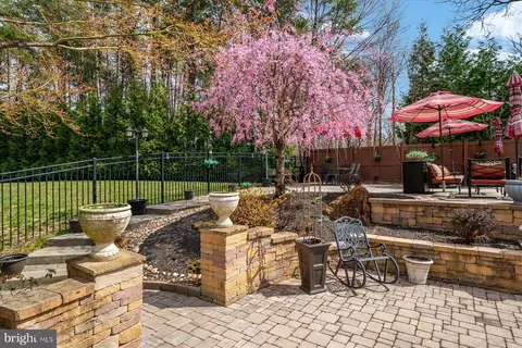 Exterior - 8931 Sahalee Ct, Pasadena, MD 21122 photo 14 of 18