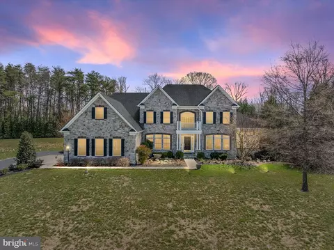 Exterior - 8931 Sahalee Ct, Pasadena, MD 21122 photo 2 of 18