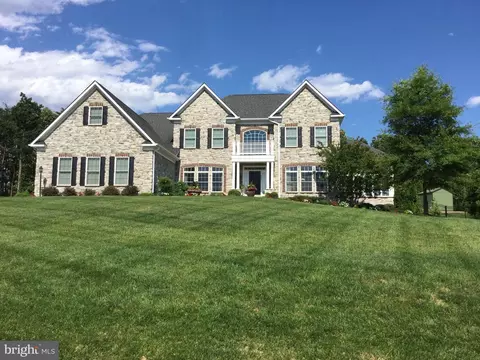 Exterior - 8931 Sahalee Ct, Pasadena, MD 21122 photo 1 of 18
