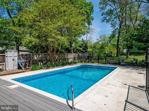 550 6th St, Pasadena, MD 21122 photo 38