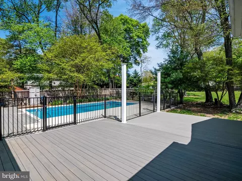 550 6th St, Pasadena, MD 21122 photo 41