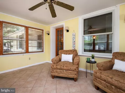 550 6th St, Pasadena, MD 21122 photo 6