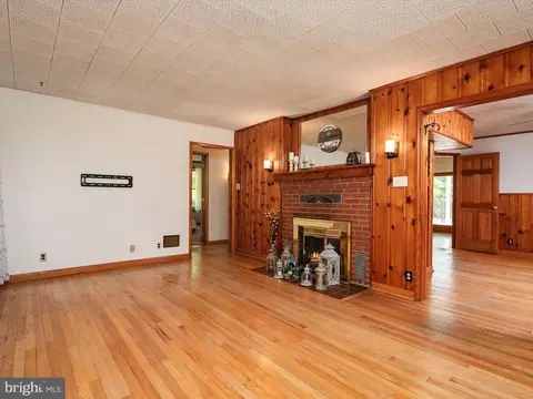 550 6th St, Pasadena, MD 21122 photo 9