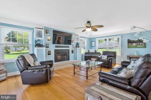 Other - 201 Edgewater Dr, Edgewater, MD 21037 photo 3 of 21