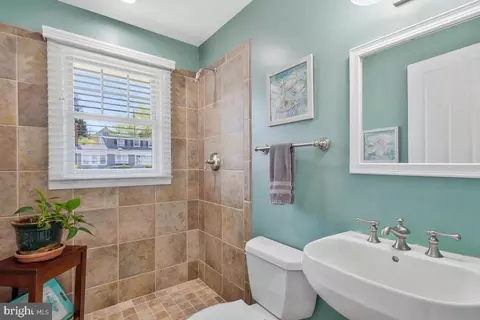 Bath - 201 Edgewater Dr, Edgewater, MD 21037 photo 1 of 1