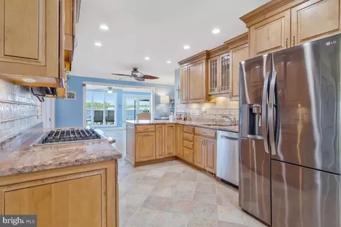 Kitchen - 201 Edgewater Dr, Edgewater, MD 21037 photo 3 of 3