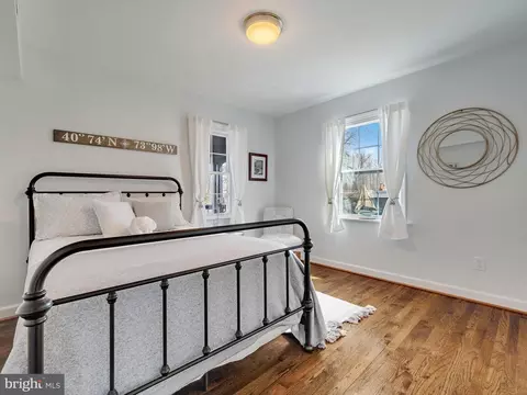 Bedroom - 1413 Howard Rd, Annapolis, MD 21403 photo 4 of 8