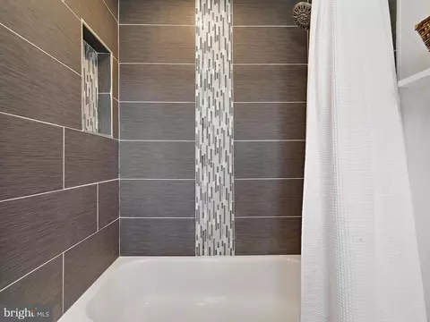 Bath - 1413 Howard Rd, Annapolis, MD 21403 photo 4 of 6