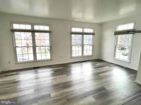 Living - 2034 Pinecroft Ct, Odenton, MD 21113 photo 5 of 6
