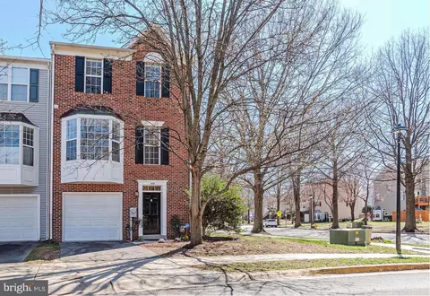 999 Danville Ct, Crofton, MD 21114