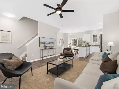 1119 Coulbourn Cor, Glen Burnie, MD 21060
