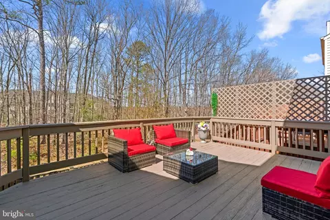 Exterior - 724 Pine Drift Dr, Odenton, MD 21113 photo 3 of 7