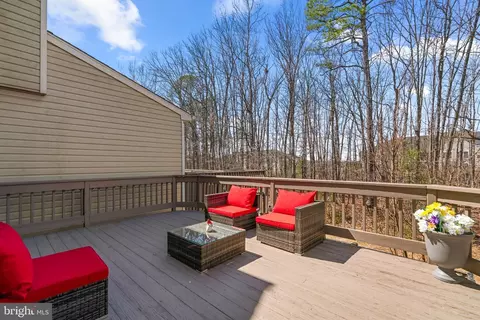 Exterior - 724 Pine Drift Dr, Odenton, MD 21113 photo 4 of 7