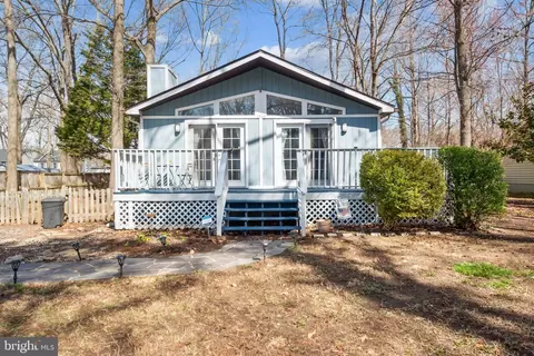 1230 Avalon Blvd, Shady Side, MD 20764