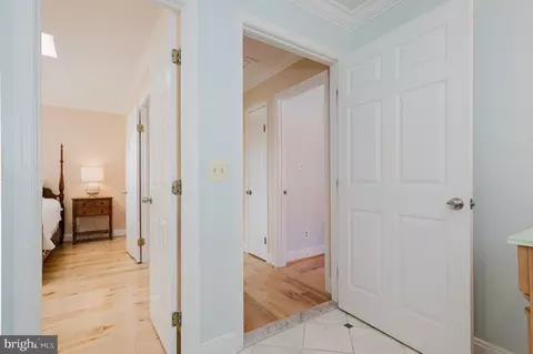 Entry Way - 2111 Lake Dr, Pasadena, MD 21122 photo 1 of 3