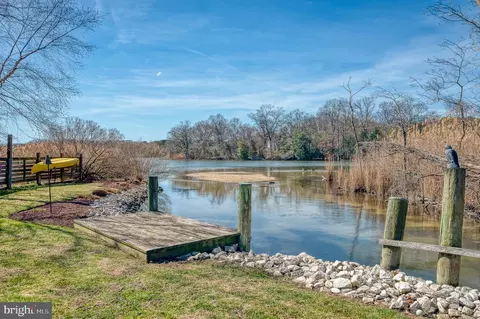 View/Area - 2111 Lake Dr, Pasadena, MD 21122 photo 1 of 8