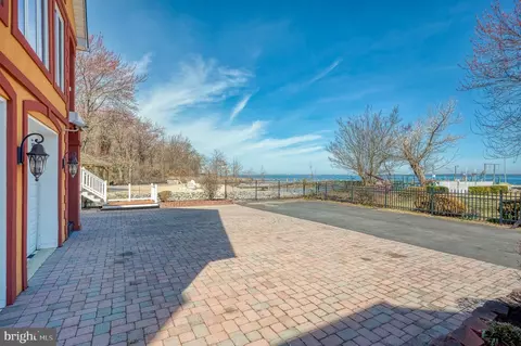 Exterior - 2111 Lake Dr, Pasadena, MD 21122 photo 34 of 37