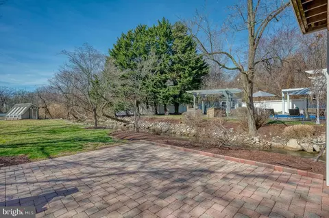 Exterior - 2111 Lake Dr, Pasadena, MD 21122 photo 16 of 37