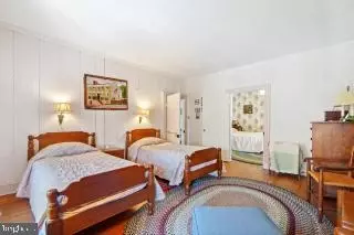 Bedroom - 41 Cornhill St, Annapolis, MD 21401 photo 6 of 8
