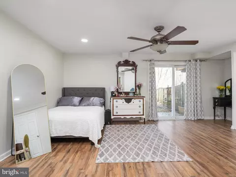 Bedroom - 2048 Forest Hill Ln, Crofton, MD 21114 photo 5 of 6