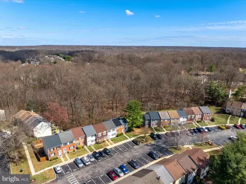 View/Area - 2048 Forest Hill Ln, Crofton, MD 21114 photo 7 of 9