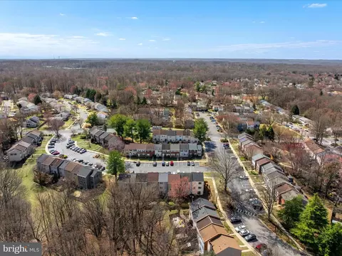 View/Area - 2048 Forest Hill Ln, Crofton, MD 21114 photo 6 of 9