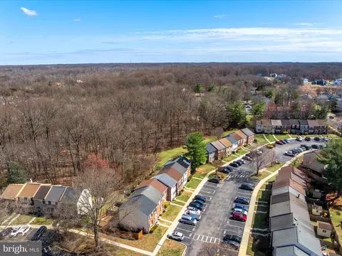 View/Area - 2048 Forest Hill Ln, Crofton, MD 21114 photo 1 of 9