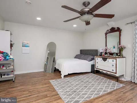 Bedroom - 2048 Forest Hill Ln, Crofton, MD 21114 photo 6 of 6