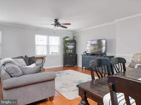 Living - 2048 Forest Hill Ln, Crofton, MD 21114 photo 2 of 2