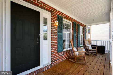 1110 Pilgrim Ct, Crofton, MD 21114 photo 4