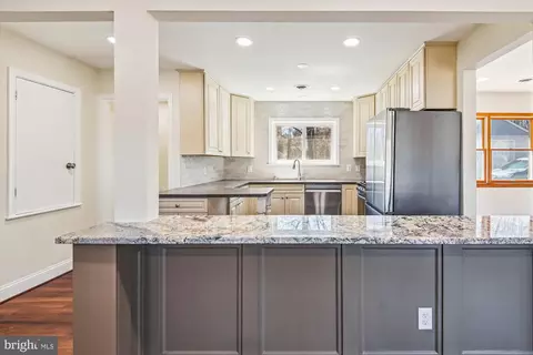 Kitchen - 223 Mountain Rd, Pasadena, MD 21122 photo 5 of 5