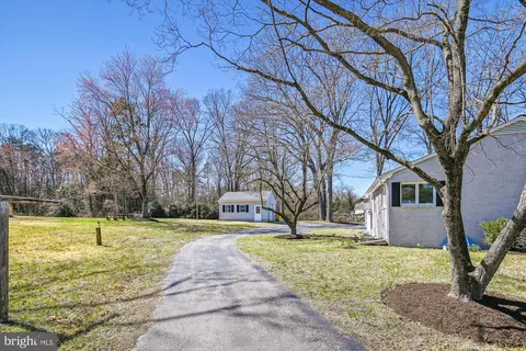 Exterior - 223 Mountain Rd, Pasadena, MD 21122 photo 5 of 9