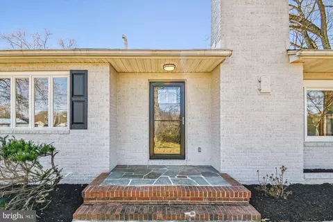 Exterior - 223 Mountain Rd, Pasadena, MD 21122 photo 3 of 9