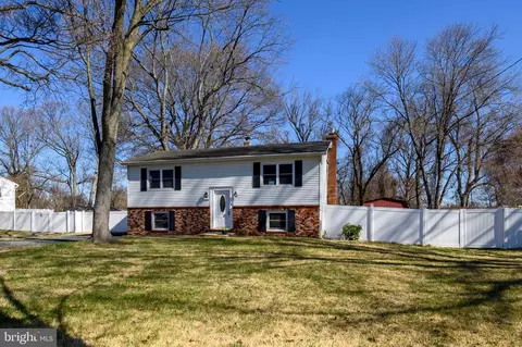 1032 Bell Ave, Glen Burnie, MD 21060
