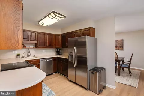 Kitchen - 86 Milburn Cir, Pasadena, MD 21122 photo 2 of 4