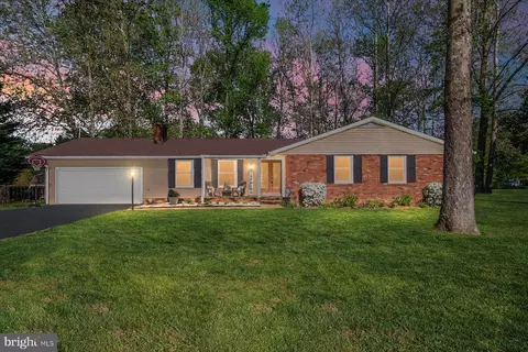 Exterior - 86 Milburn Cir, Pasadena, MD 21122 photo 1 of 13